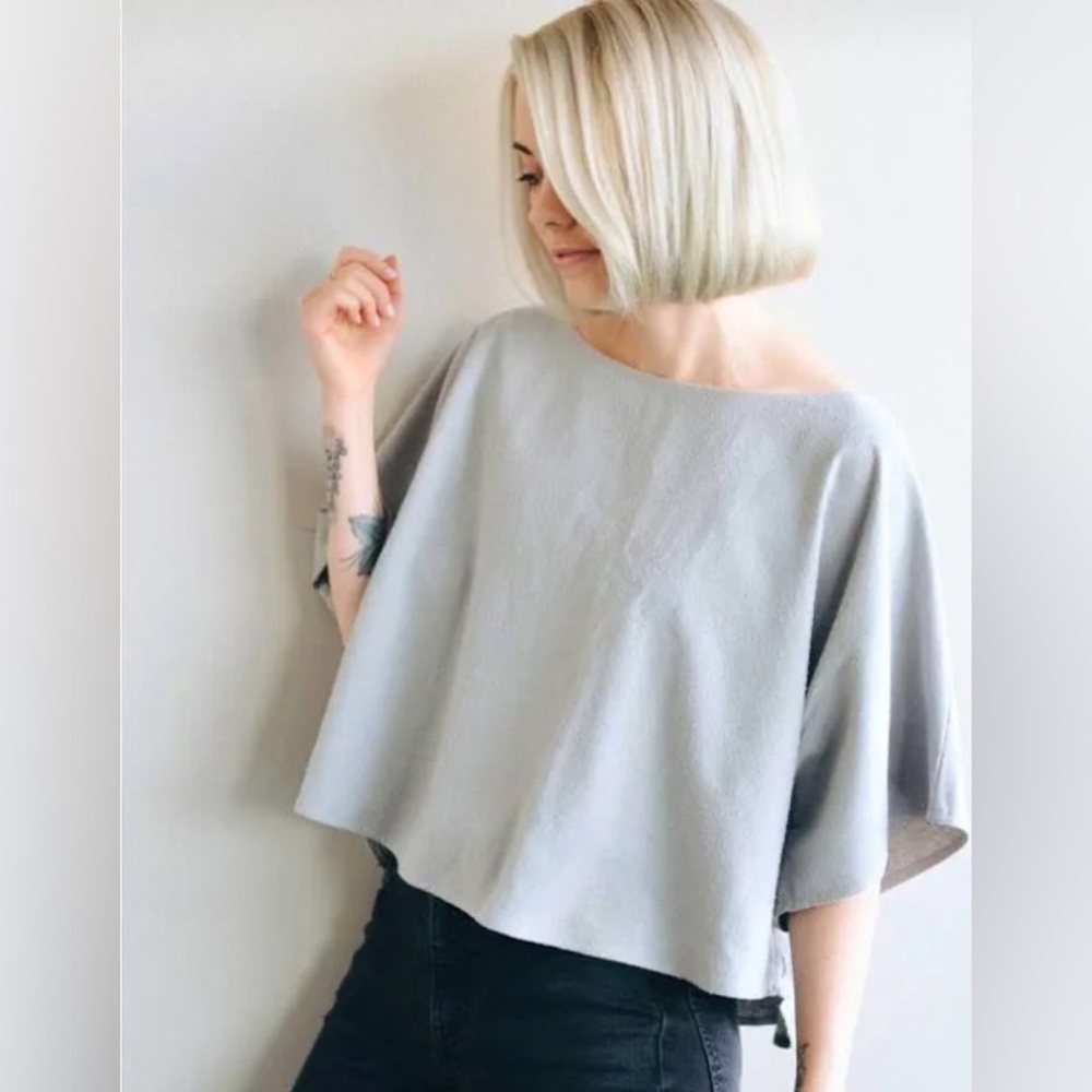 JAMIE + THE JONES Blank Canvas Top in Mist